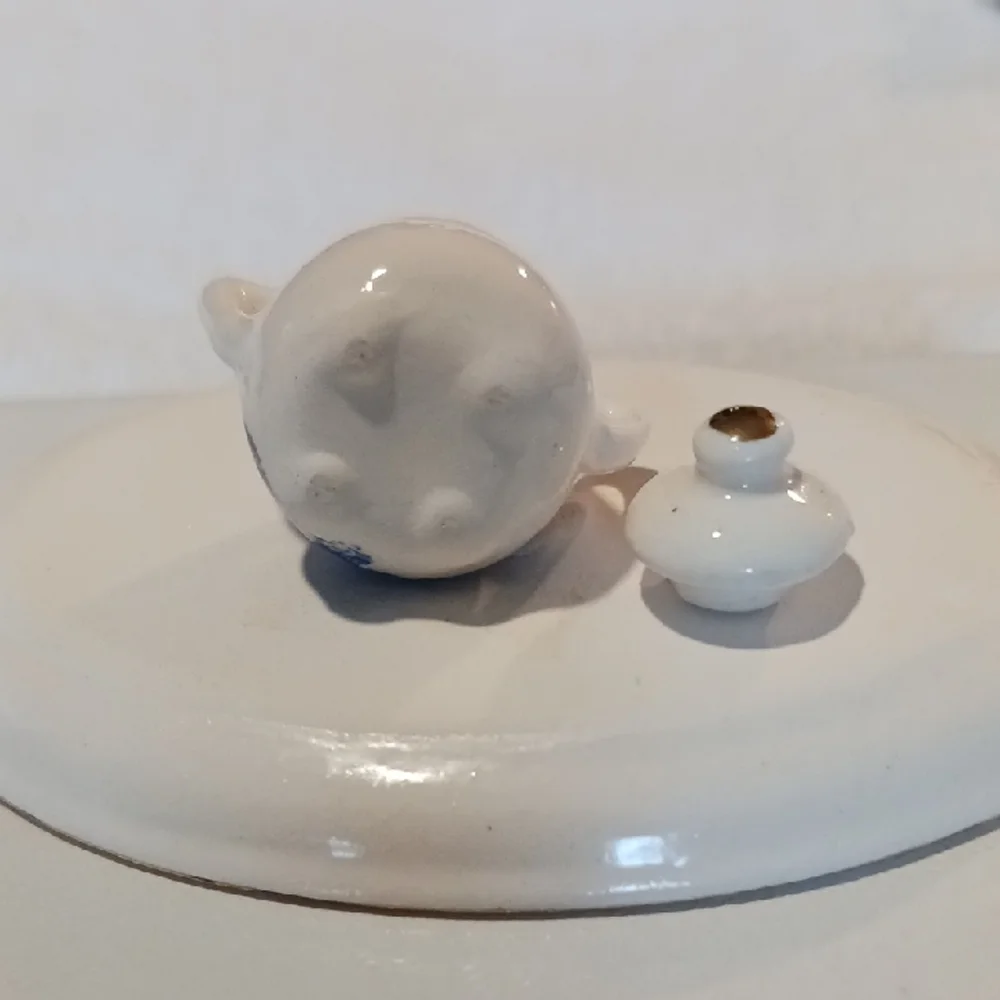 Porcelain Childs Miniature Blue and White Tea Set - Picture 14 of 16